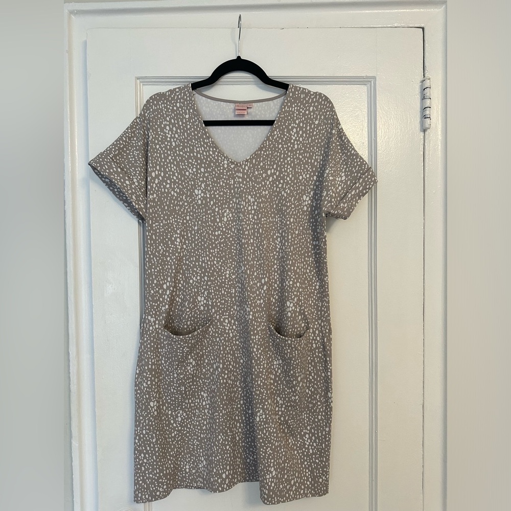 Beige and White “Bamsie” Dress, Persifor, Size M.